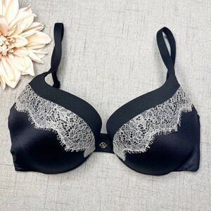 Victorias Secret Black Lace Push Up Bra 32D